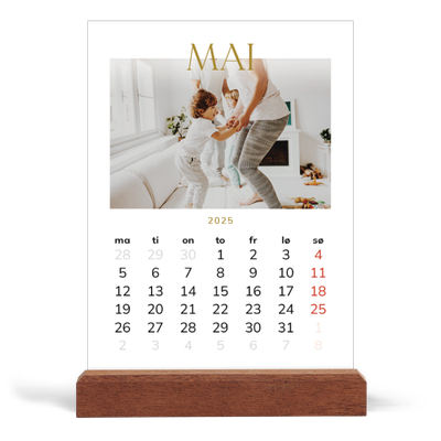 Bordkalender med trestativ - Stående — Gull stor skrift [kalender-forside]