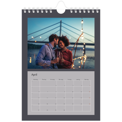 Fotokalender A5 — Stilrene farger [April]