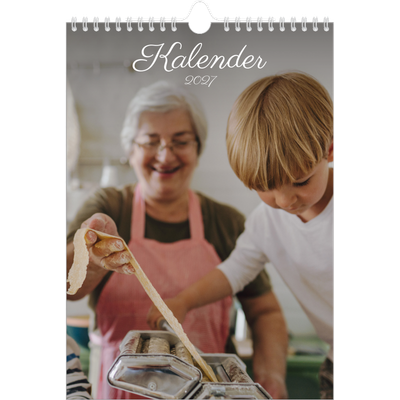 Fotokalender A4 (20 x 30 cm) — Håndskrevne måneder [kalender-forside]