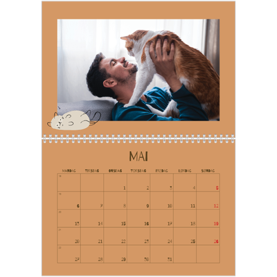 Fotokalender A4 dobbel (30 x 40 cm) — Leken kattunge [kalender-forside]