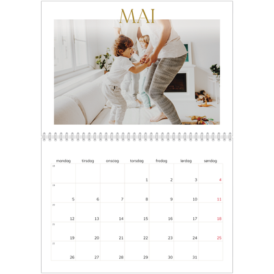 Fotokalender A4 dobbel (30 x 40 cm) — Gull stor skrift [kalender-forside]