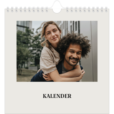 Månedskalender kvadratisk — Simpelt og moderne [kalender-forside]