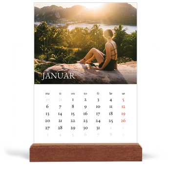 Bordkalender med trestativ - Stående — Enkel serif-font