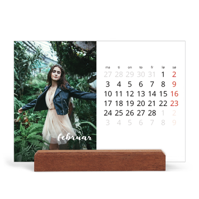Bordkalender med trestativ - Liggende  — Håndskrift på bildet [Februar]