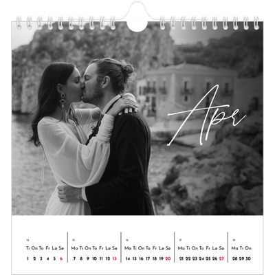 Månedskalender kvadratisk — Elegant skrift [April]