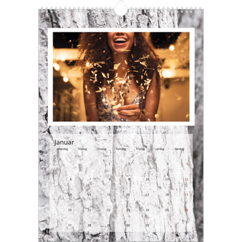 Fotokalender A3 — Bakgrunn i bark
