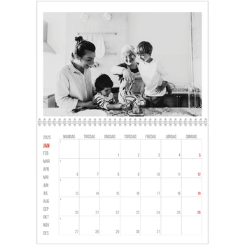 Fotokalender A4 dobbel — Uthevet i rødt