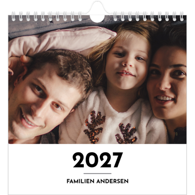 Månedskalender kvadratisk — Bokstav i fokus [kalender-forside]