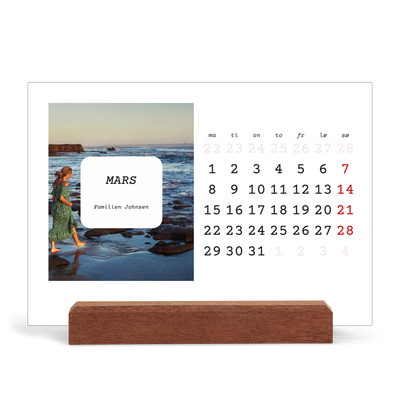 Bordkalender med trestativ - Liggende  — Den fulle historien [Mars]