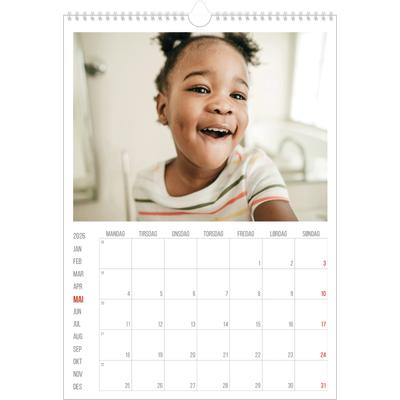 A3 Månedskalender — Uthevet i rødt [kalender-forside]