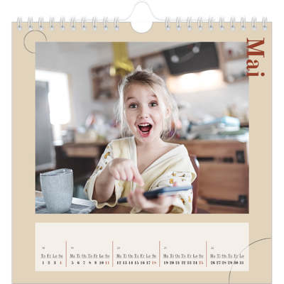 Månedskalender kvadratisk — Asymmetrisk tekst [kalender-forside]