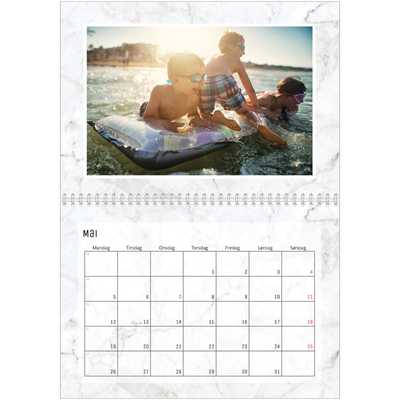Fotokalender A4 dobbel (30 x 40 cm) — Marmorbakgrunn [kalender-forside]