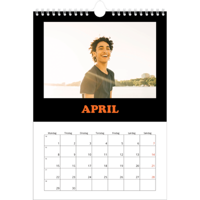 Fotokalender A4 (20 x 30 cm) — Morsom typografi [April]