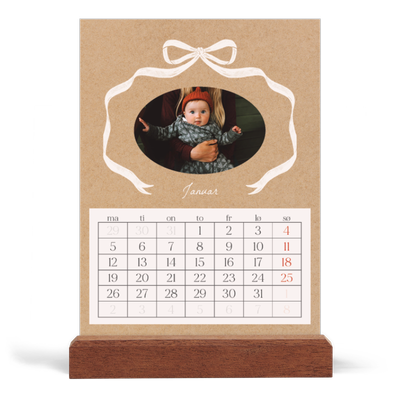 Bordkalender med trestativ - Stående — Ramme med sløyfe [Januar]