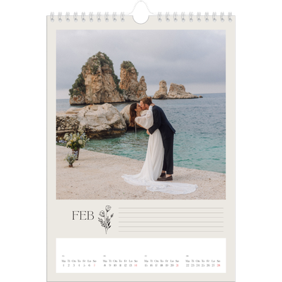 Fotokalender A4 (20 x 30 cm) — Initialer i blomst [Februar]