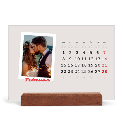 Bordkalender med trestativ - Liggende  — Signert trykk [Februar]