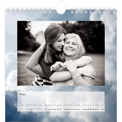 Månedskalender kvadratisk — Skyer [Mars]