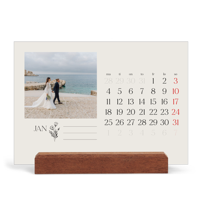 Bordkalender med trestativ - Liggende  — Initialer i blomst [Januar]