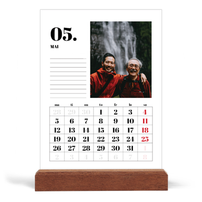 Bordkalender med trestativ - Stående — Serif og øyeblikk [kalender-forside]