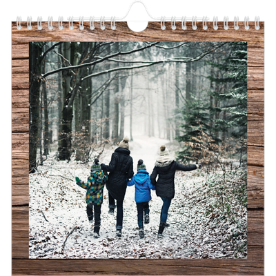 Månedskalender kvadratisk — Paneler i tre [kalender-forside]