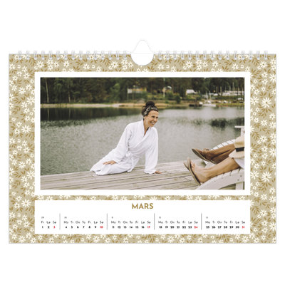 Fotokalender A4 — Blomstermønster [Mars]