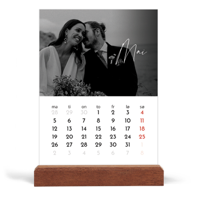 Bordkalender med trestativ - Stående — Elegant skrift [kalender-forside]
