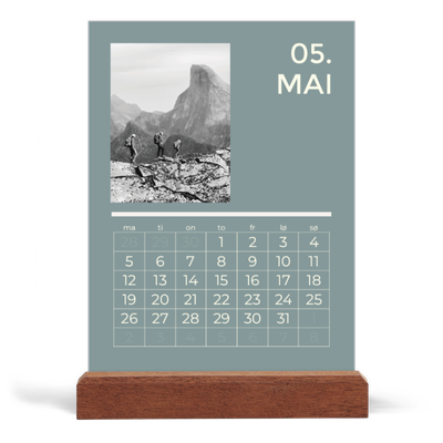 Bordkalender med trestativ - Stående — Moderne og dristig [kalender-forside]