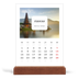Bordkalender med trestativ - Stående — Den fulle historien [Februar]