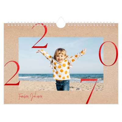 Fotokalender A4 — Røde detaljer [kalender-forside]