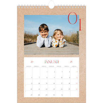 Fotokalender A4 — Røde detaljer