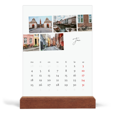 Bordkalender med trestativ - Stående — Byferie (hvit) [Januar]