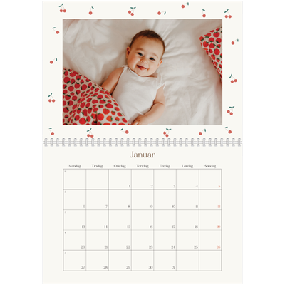 Fotokalender A4 dobbel (30 x 40 cm) — Kirsebærlykke [Januar]