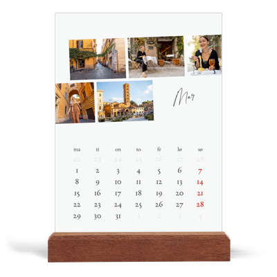 Bordkalender med trestativ - Stående — Byferie (hvit) [Mars]