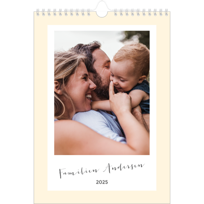 A4 Familieplanleggere — Moderne planlegger - Familie på 3 [kalender-forside]
