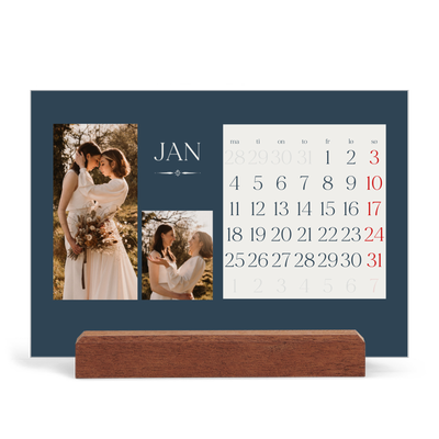 Bordkalender med trestativ - Liggende  — Skifer & seriffer [Januar]