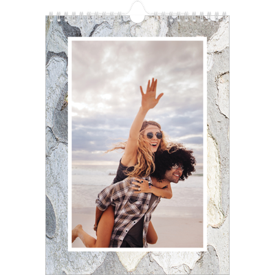 Fotokalender A4 (20 x 30 cm) — Bakgrunn i bark [kalender-forside]