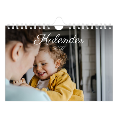 Fotokalender A5 — Håndskrevne måneder [kalender-forside]