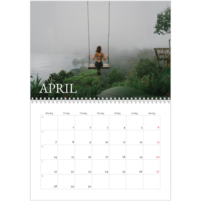 Fotokalender A4 dobbel (30 x 40 cm) — Enkel serif-font [April]