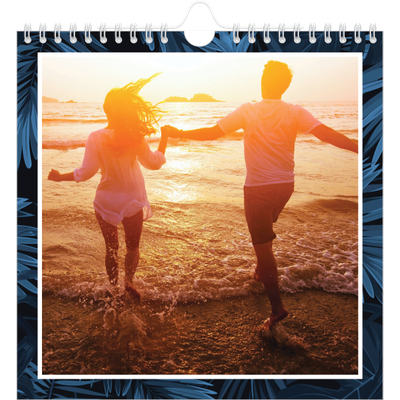 Månedskalender kvadratisk — Botanisk stil [kalender-forside]