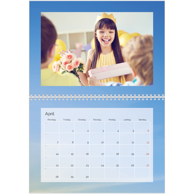 Fotokalender A4 dobbel (30 x 40 cm) — Skyer [April]