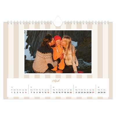 Fotokalender A4 — Skrift og striper [April]