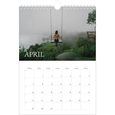 Fotokalender A4 (20 x 30 cm) — Enkel serif-font [April]