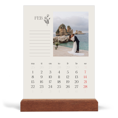 Bordkalender med trestativ - Stående — Initialer i blomst [Februar]