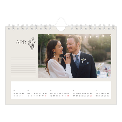 Fotokalender A5 — Initialer i blomst [April]