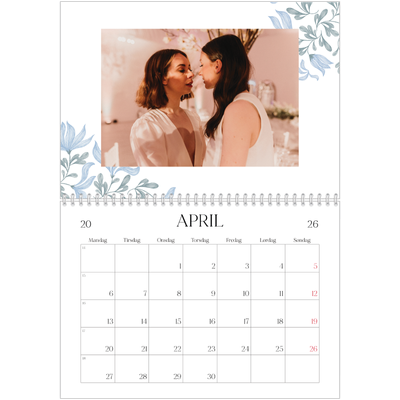 Fotokalender A4 dobbel (30 x 40 cm) — Elegant blomstret [April]