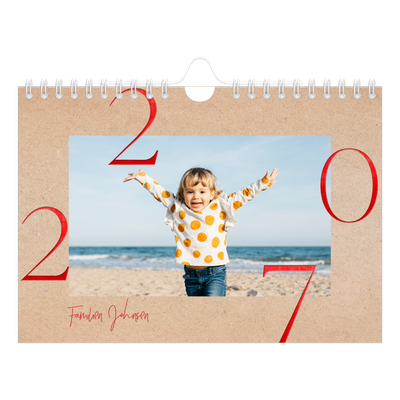 Fotokalender A5 — Røde detaljer [kalender-forside]
