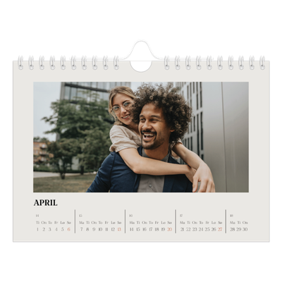 Fotokalender A5 — Simpelt og moderne [April]